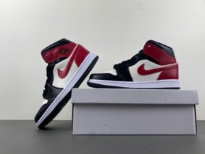 AJ Jordan 1 Mid 'Black Toe' BQ6472-160