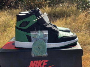 AJ Jordan 1 Retro High Pine Green Black