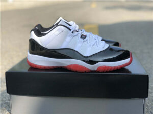 AJ Jordan 11 Retro Low Concord Bred